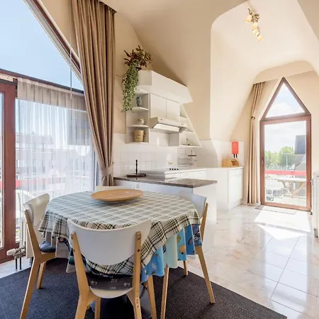 Aubepine Troisieme * Sint-Idesbald